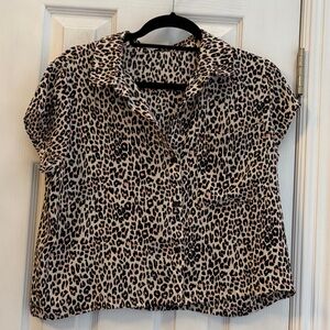 Chic Leopard Print Button Down Shirt